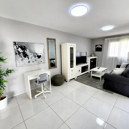 Sea View Penthouse Urbania *