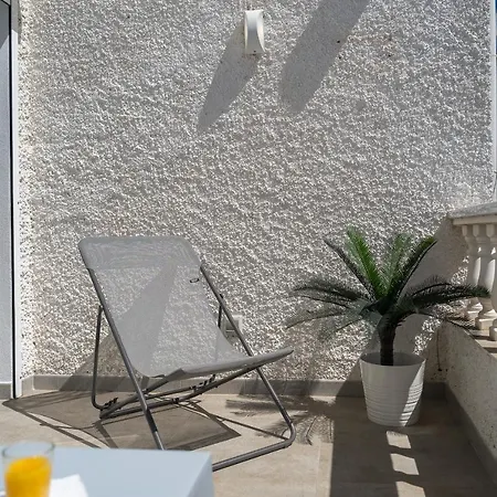 Sea View Penthouse Urbania