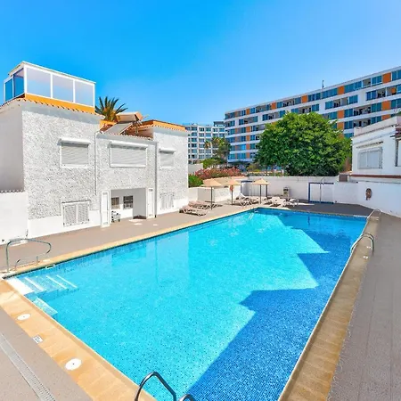 Sea View Penthouse Urbania