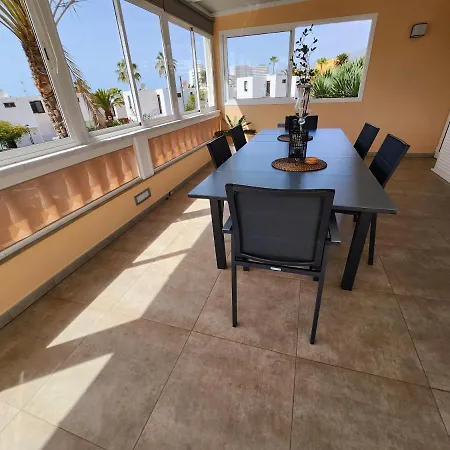 Sea View Penthouse Sunshine Urbania Appartement