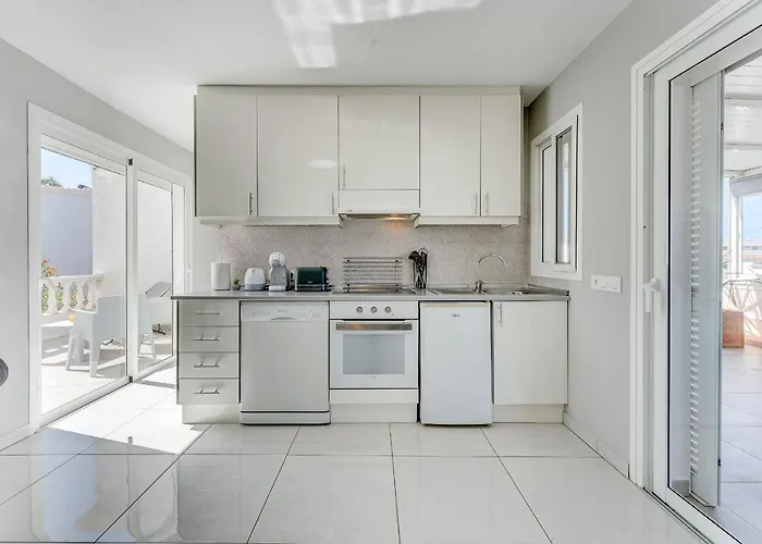 Sea View Penthouse Sunshine Urbania Lejlighed
